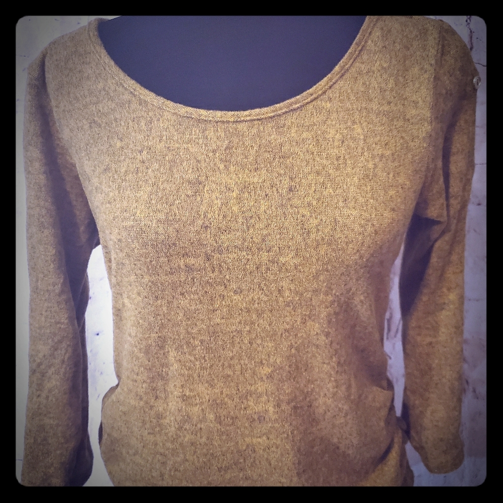 Golden cold shoulder/sleeve NWT Ember sweater
